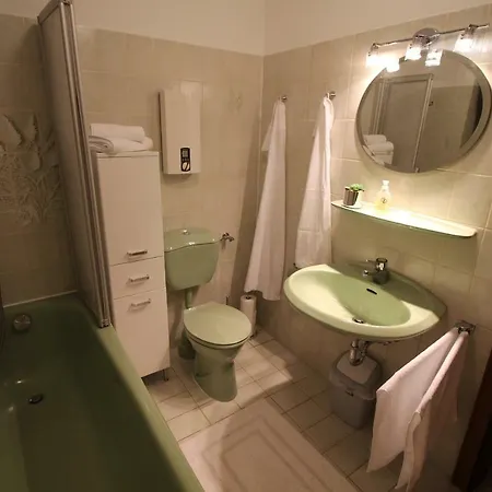 Am Baldeneysee Apartment *